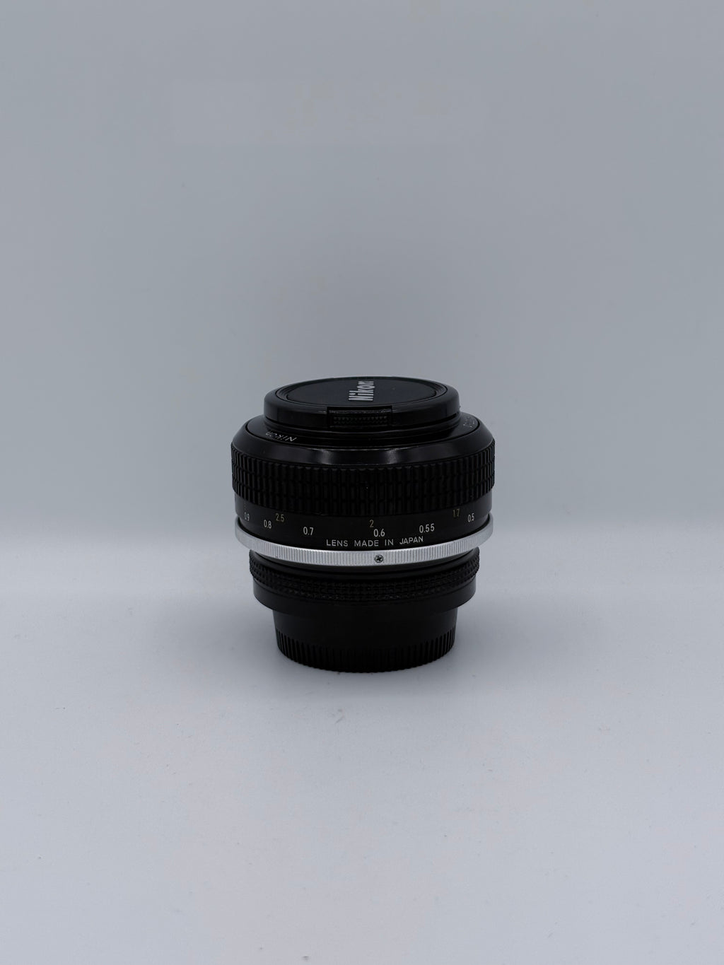 Nikon 55mm f1.2 sn 365760