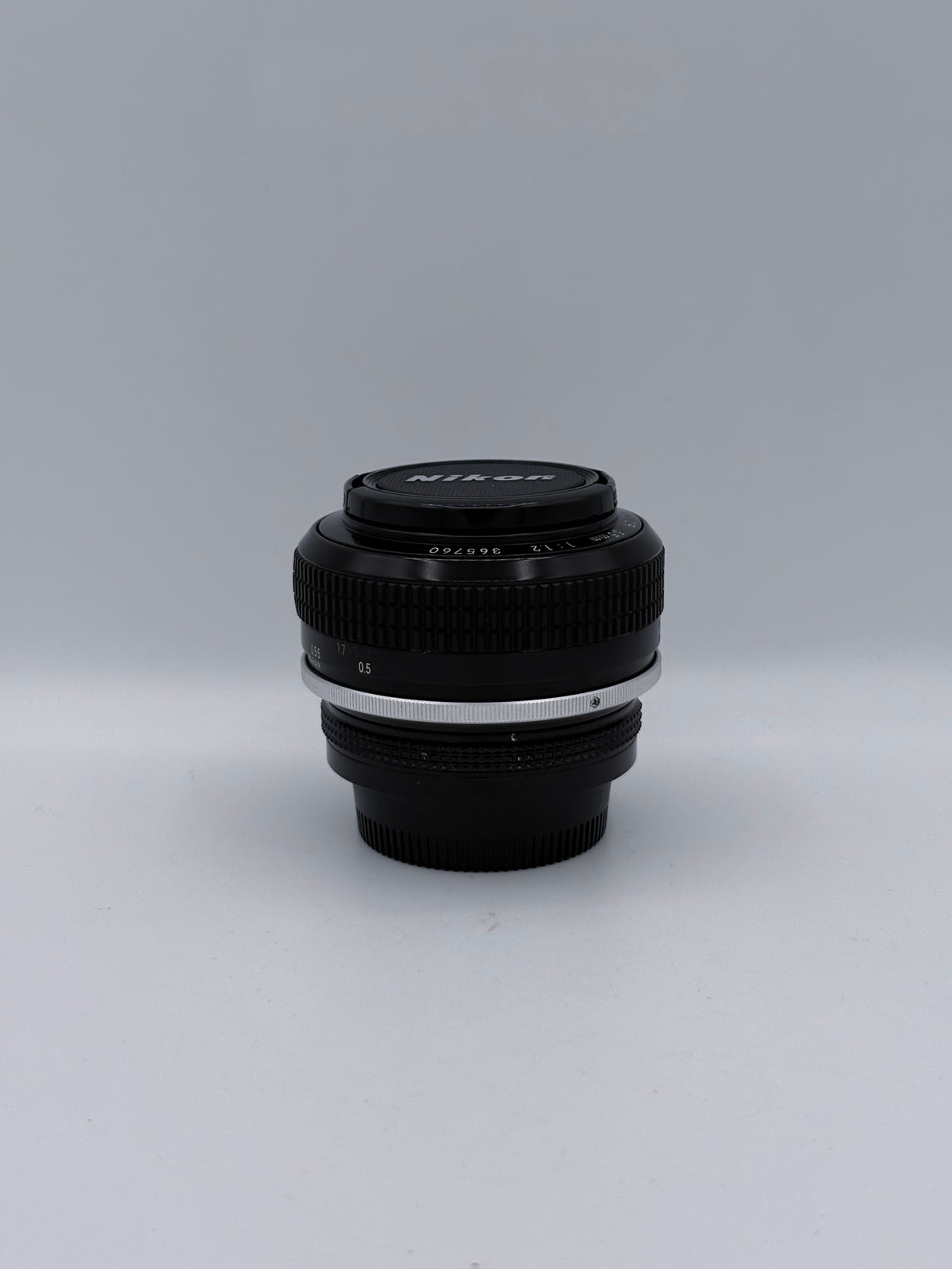 Nikon 55mm f1.2 sn 365760