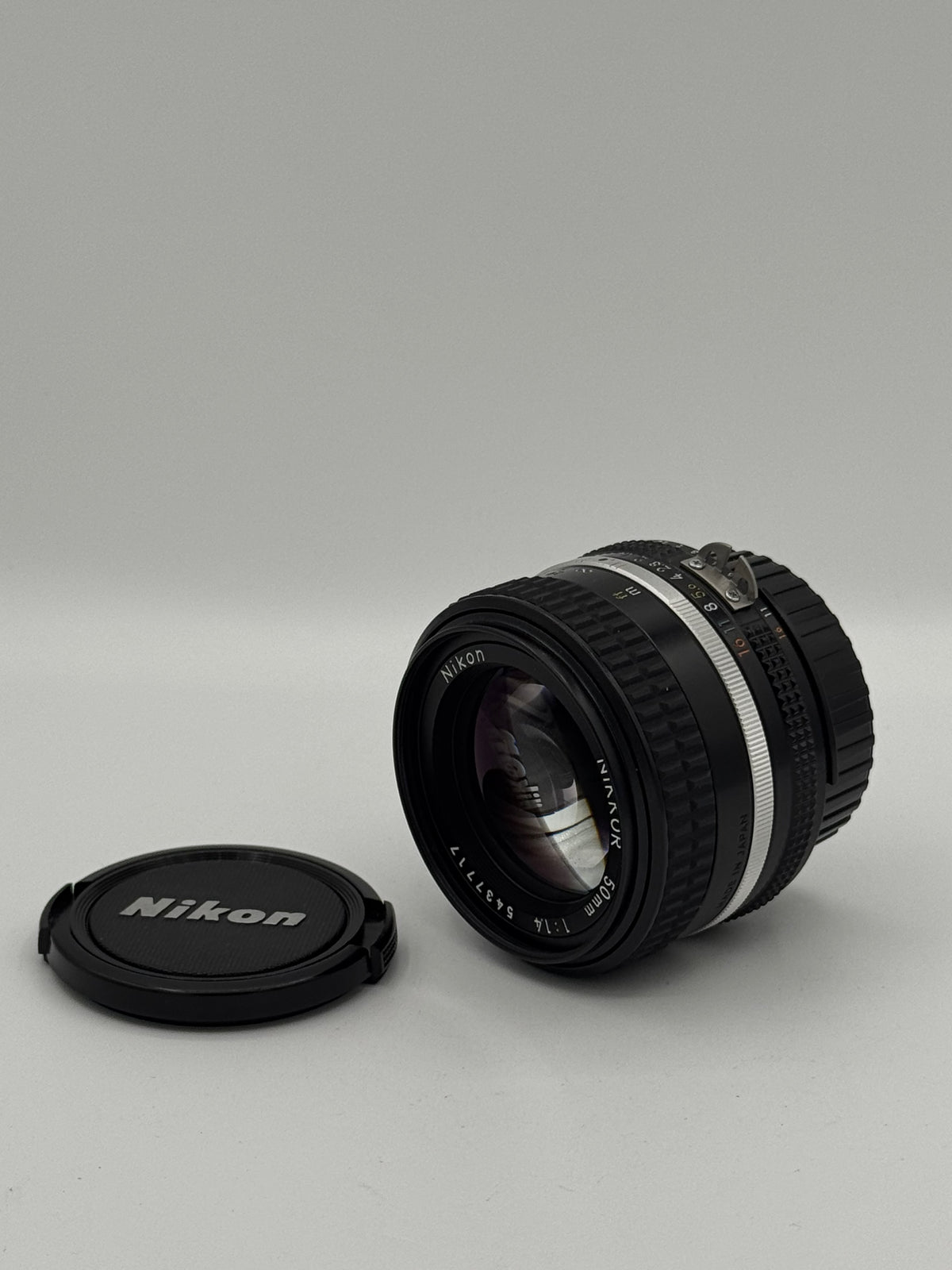 Nikon Nikkor  50mm F1.4 SN:5437717