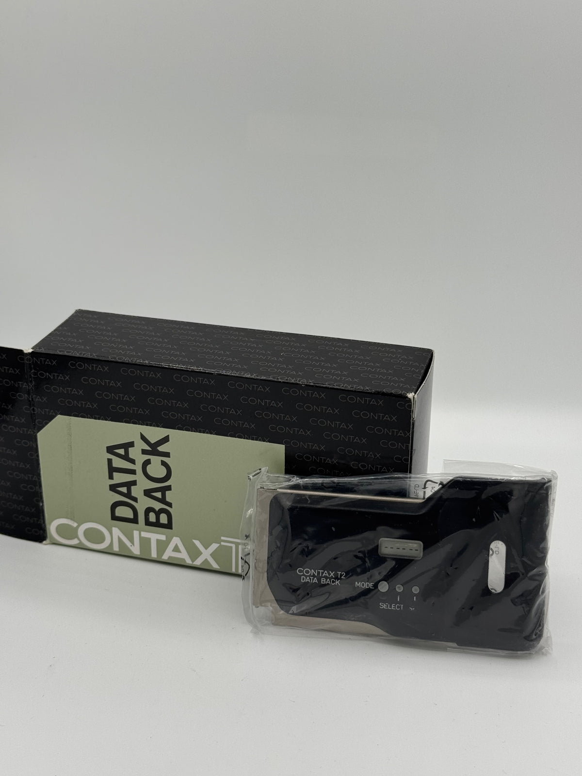 Contax T2 Data Back SN: 98510