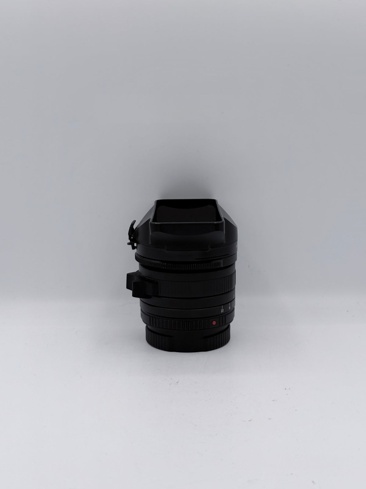 Hasselblad Xpan 30mm Len with Centre Grey Filter And Viewfinder Sn: 8XEE10006